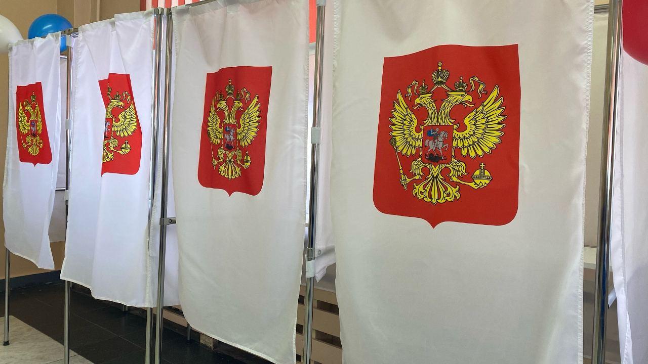В Мурманской области открылись избирательные участки